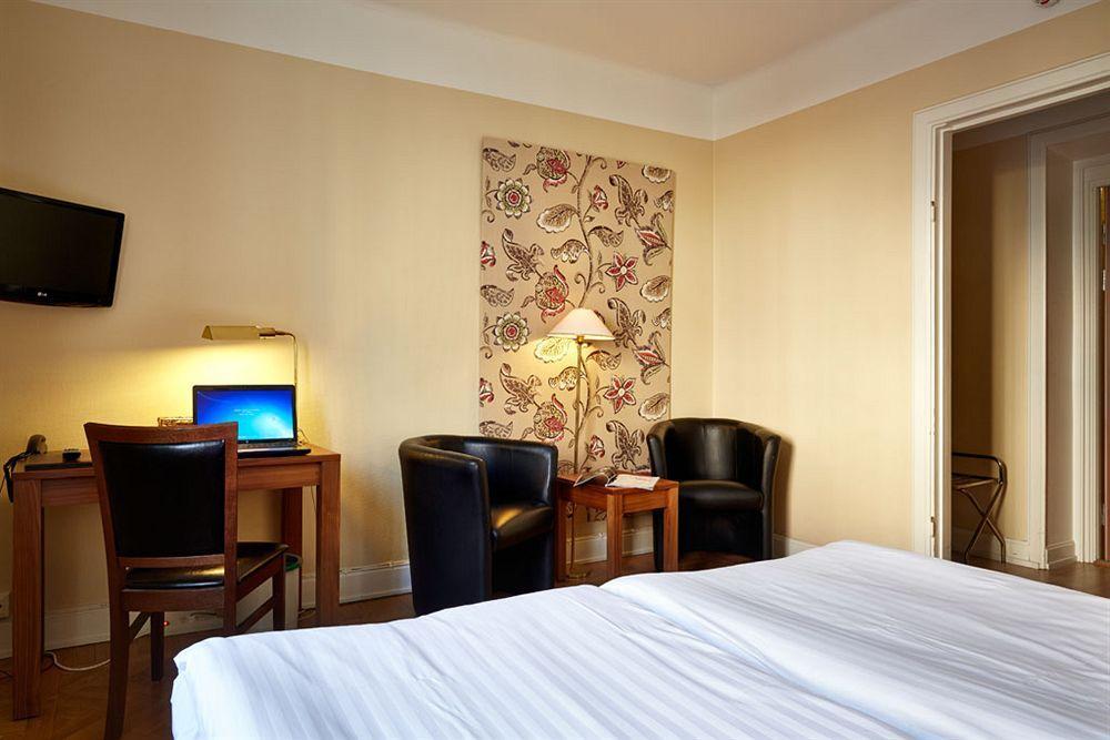 First Hotel City Ескільстуна Екстер'єр фото